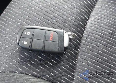 2019 Dodge Journey Se from USA, damaged, VIN 3C4PDCBB7KT836834